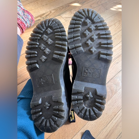 Doc Martens 2976 Leather Platform Boots - Picture 6 of 8